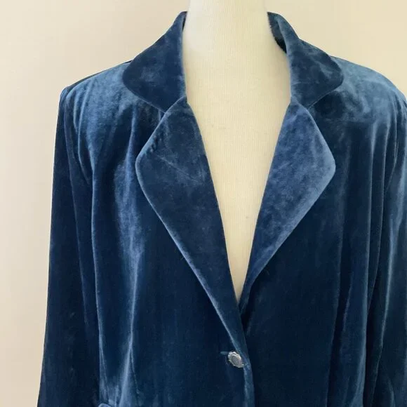 Dialogue Blue Velvet Blazer - Picture 4 of 14